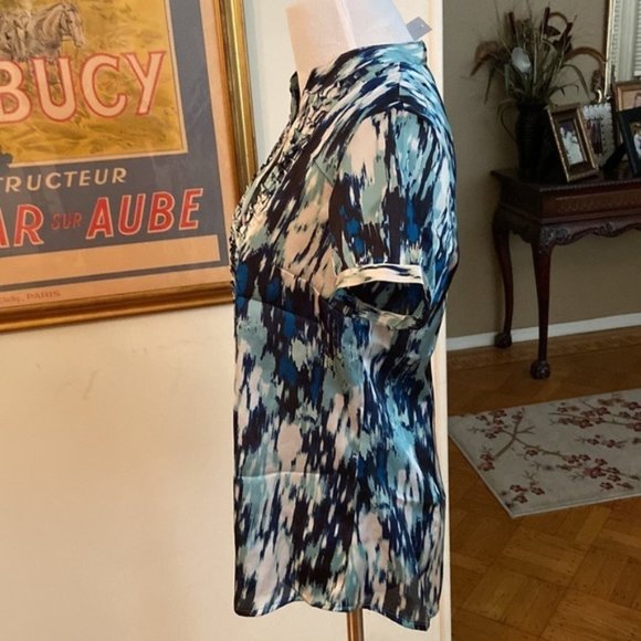 𝅺ANN Taylor - Picture 3 of 4